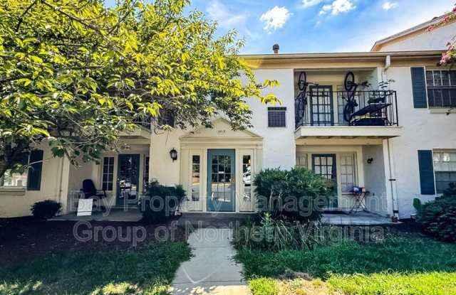 5819-E Rexford Dr - 5819 Rexford Drive, West Springfield, VA 22152