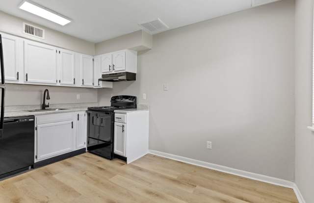 The Hills Apartment Homes Gallery 3