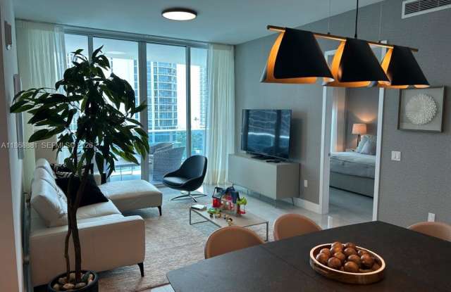 17550 Collins Avenue Gallery 3