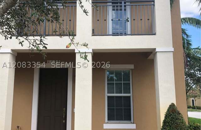 1129 SW 147th Ter Gallery 2