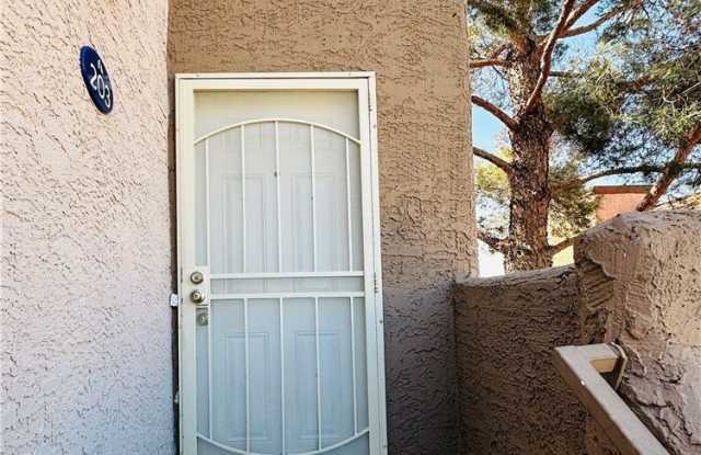 2977 Juniper Hills Boulevard Gallery 3