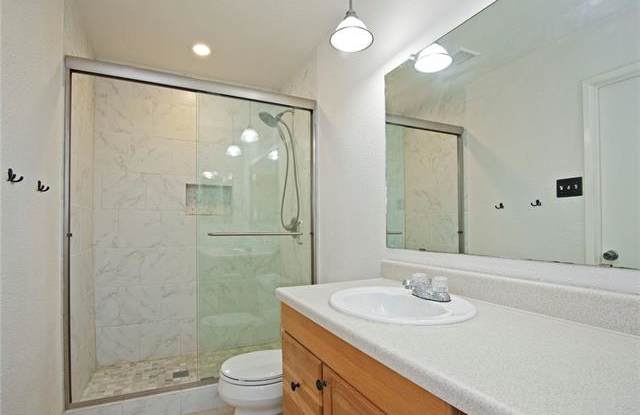 6409 Fort Scott Court Gallery 2
