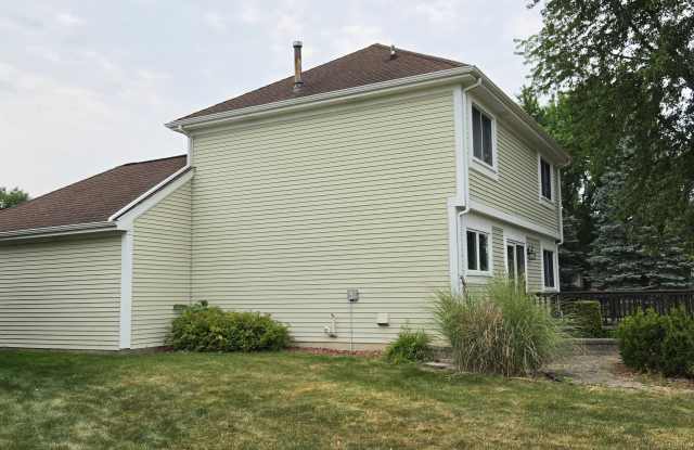 380 Huntington Court Gallery 2