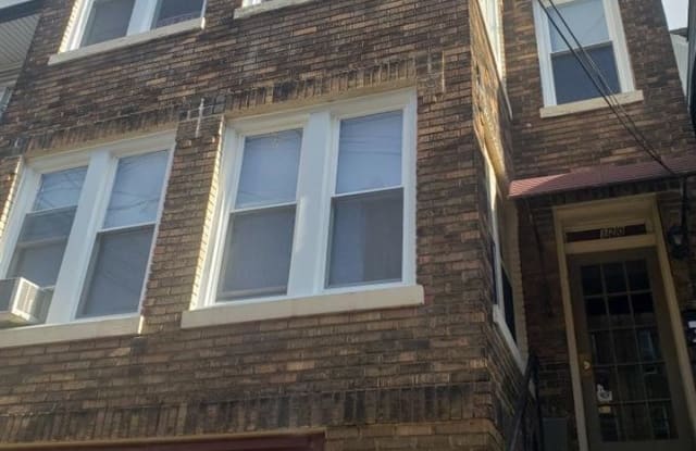 120 PARKVIEW AVE - 120 Parkview Avenue, Hudson County, NJ 07086