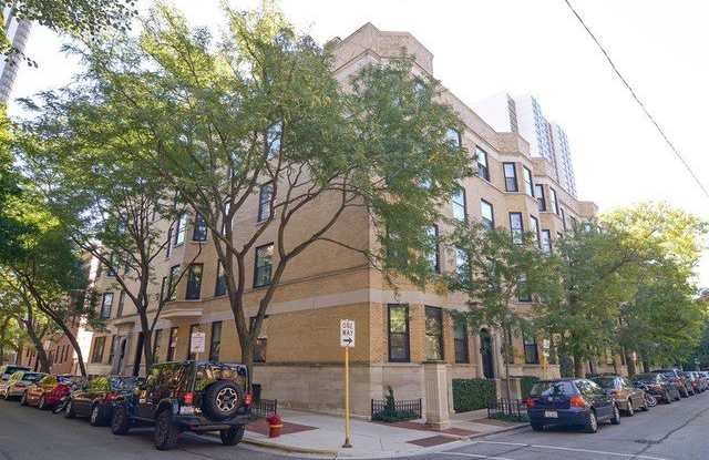 1717 N Crilly Court - 1717 North Crilly Court, Chicago, IL 60614 1717 N Crilly Court - 1717 North Crilly Court, Chicago, IL 60614