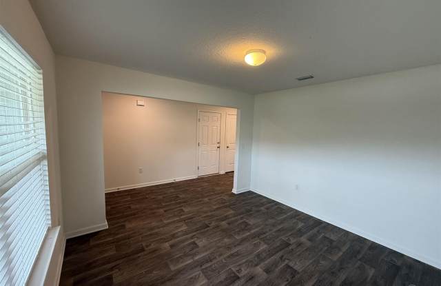6422 Jerry Lynn Ln Gallery 3