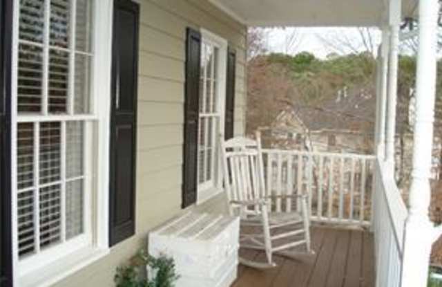 1596 Rock Springs Lane Gallery 2
