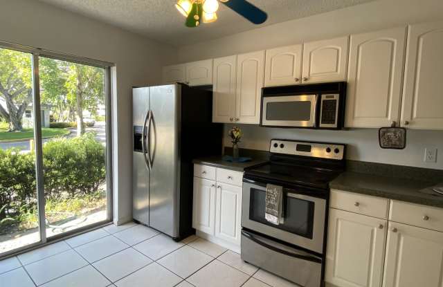 895 Crystal Lake DR # 103 Gallery 2