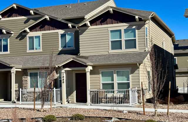 LIKE NEW CHAPEL HEIGHTS TOWNHOME w/ PIKES PEAK VIEWS - Security Deposit Waiver Available photos photos