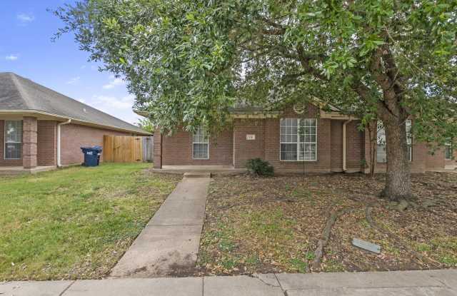 914 Willow Pond Street photos photos