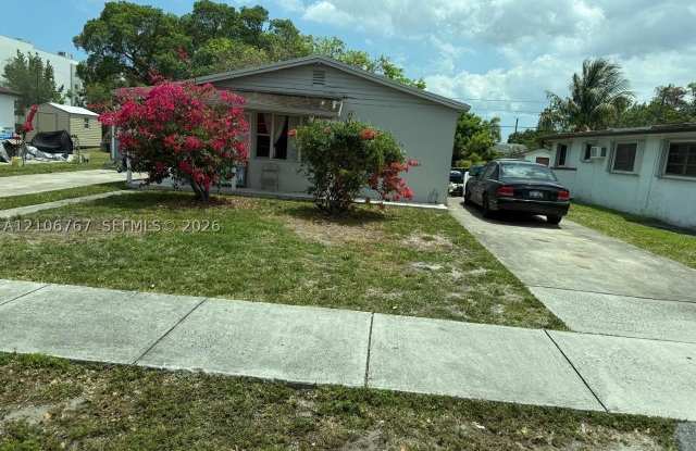 3810 SW 25th St # Gallery 1