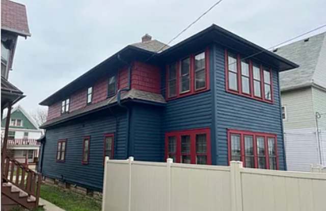 1325 N 39th St photos photos