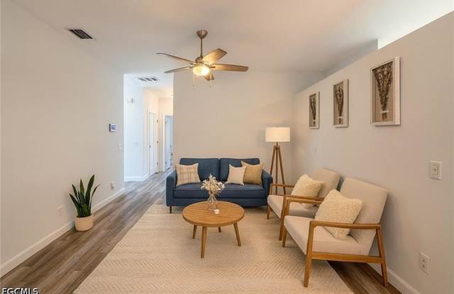 10700 Aqua Surf Court photos photos