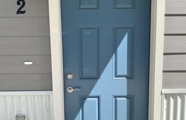 841 Gibbon Street - 2 photos photos