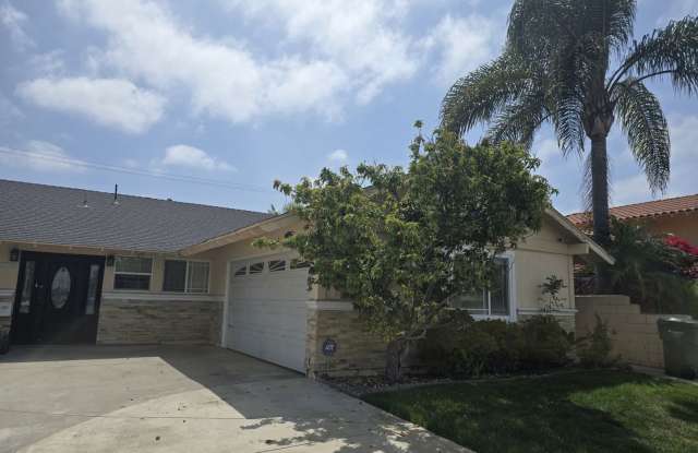 Comfortable 4-Bedroom Home in Peaceful Fountain Valley Neighborhood photos photos