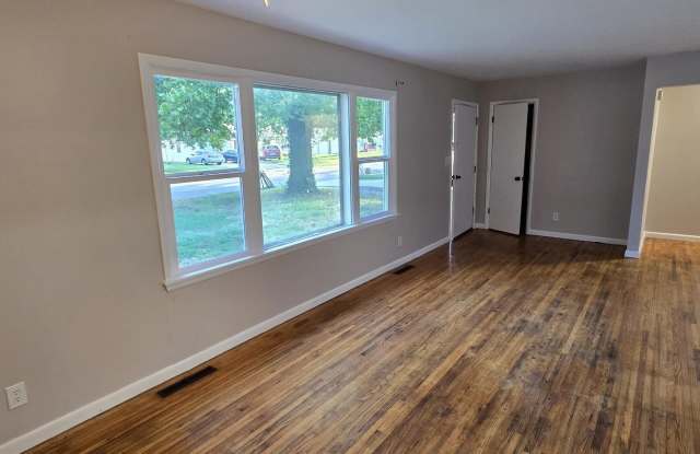 129 E Edgemoor St Gallery 4