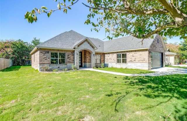 908 Meadowlark Lane photos photos