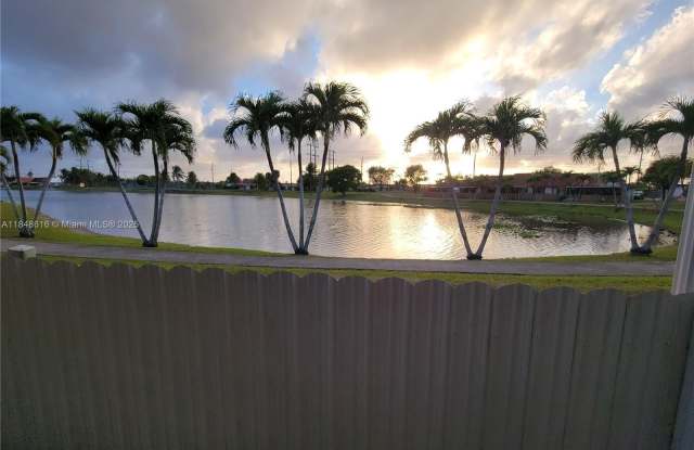 13478 SW 13th Ter photos photos