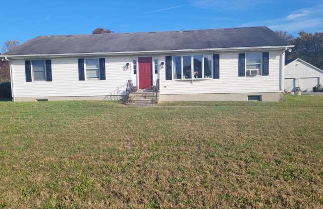 8561 VETERANS Highway photos photos