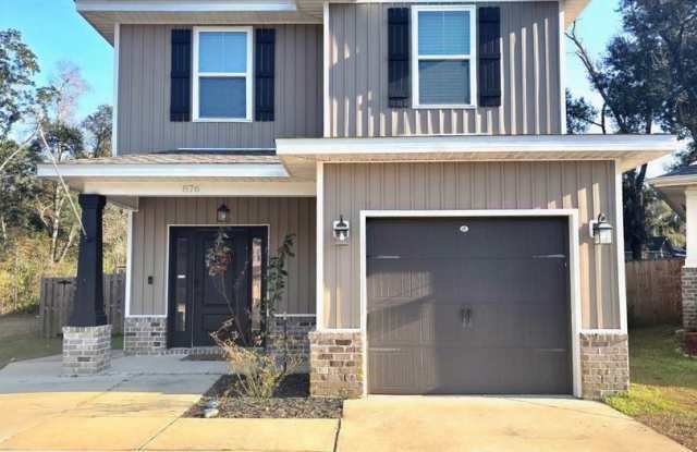 Splendid 3 Bed/2.5 Bath Home photos photos