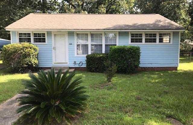 704 Maple Drive photos photos
