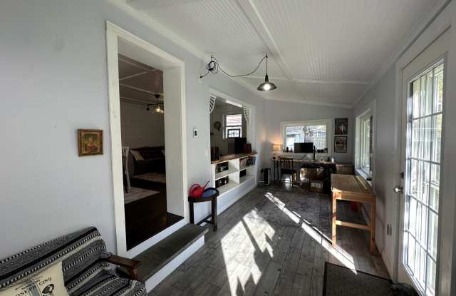 304 Silver Hollow Road Gallery 4