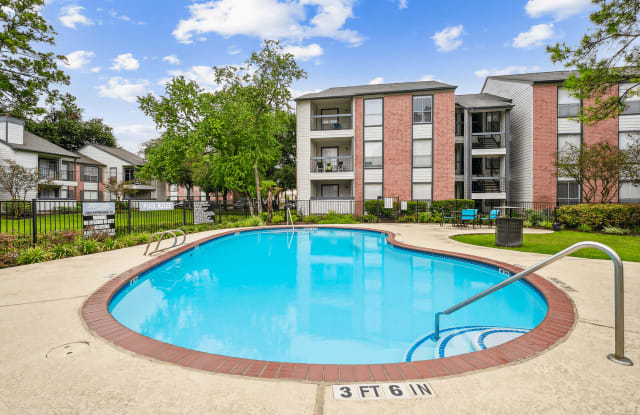Brandon Oaks Apartments photos photos