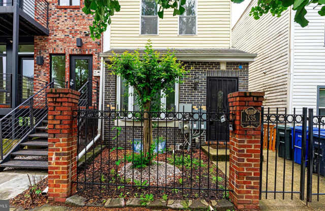 1535 GALES STREET NE photos photos
