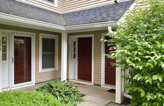 152 Tyson Commons Ln unit: 152 photos photos 152 Tyson Commons Ln unit: 152 photos photos