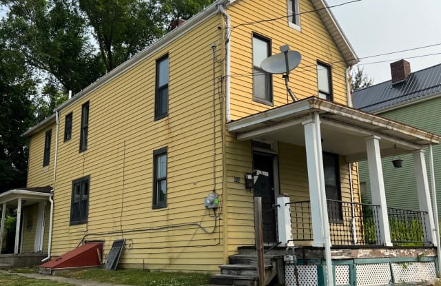 685 Addison St - 685 Addison Street, Washington, PA 15301