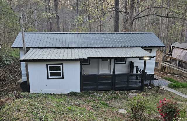 220 Gumlog Dr - 220 Gumlog Drive, Gumlog, GA 30553