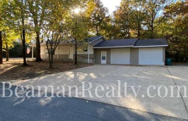 1207 Red Bud Avenue - 1207 Red Bud Avenue, Bull Shoals, AR 72619
