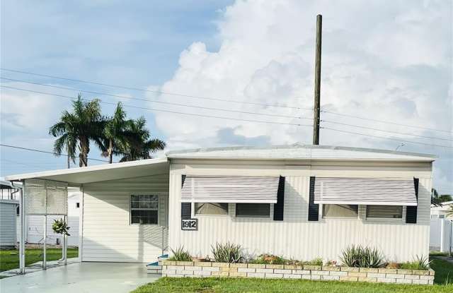 1912 FLORIDA BOULEVARD photos photos