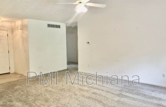 51880 Courtland Dr E Gallery 3