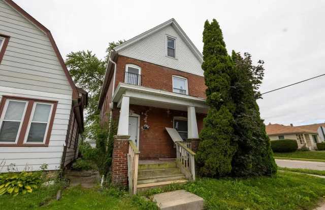 729 Montana Avenue photos photos 729 Montana Avenue photos photos