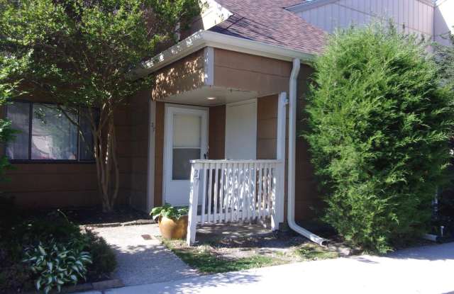27 CHISWICK DRIVE photos photos