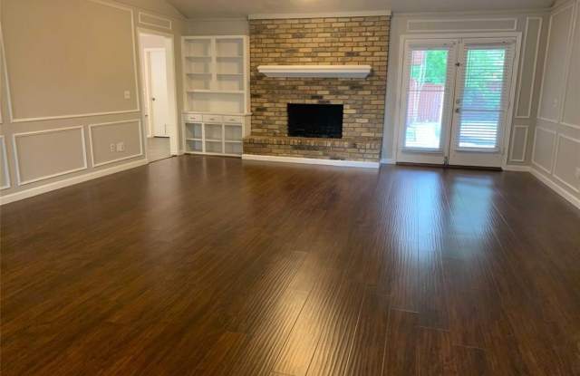 2417 Stone Creek Drive Gallery 2