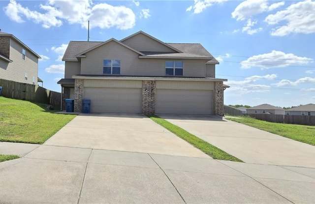 5007 Fieldstone  BLVD Unit #1 - 5007 Southwest Fieldstone Boulevard, Bentonville, AR 72712