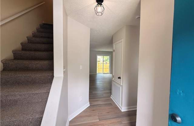 1422 Tangora Lane Gallery 3