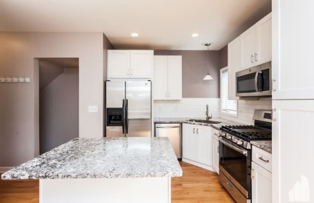 2765 North Wolcott Avenue - 2765 North Wolcott Avenue, Chicago, IL 60657