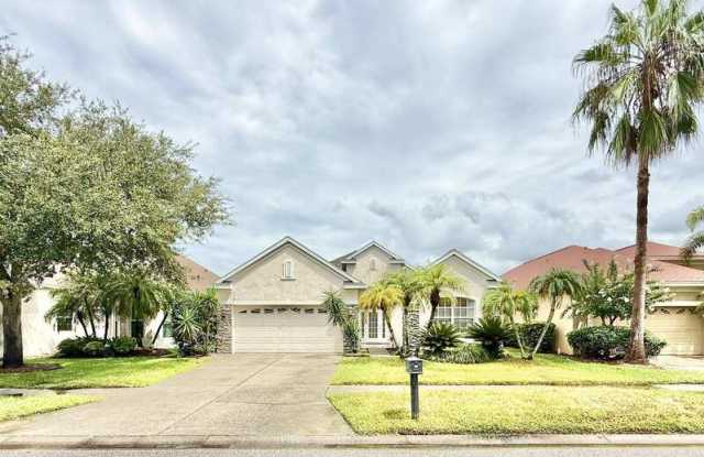 9512 Greenpointe Drive Gallery 4