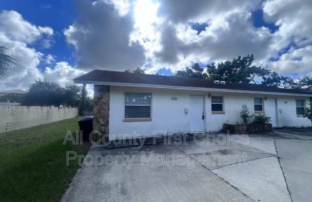 3621 35th St N photos photos