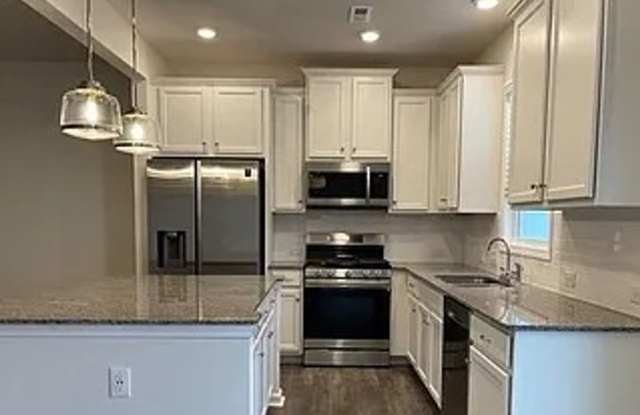 3 BR/2BA | 1-Car Garage | End-Unit photos photos