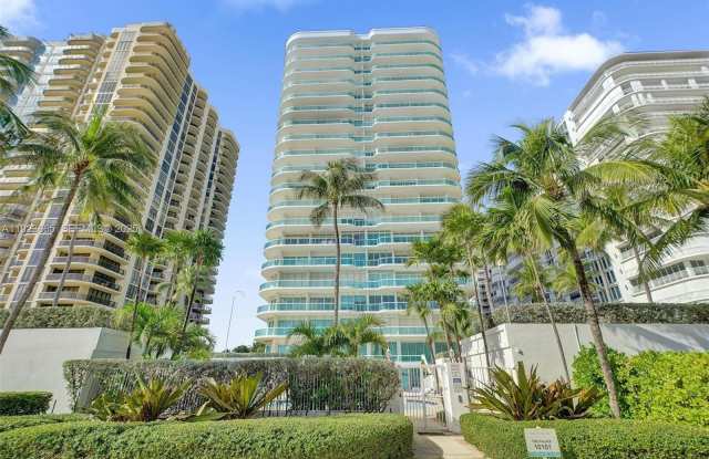 10101 Collins Ave photos photos