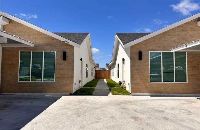 2304 E Viviana Street Gallery 1
