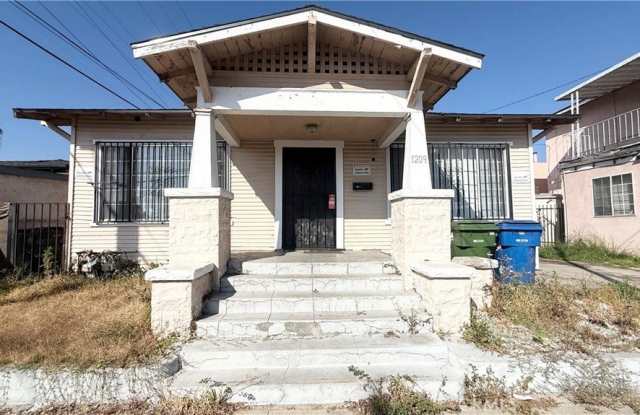 1209 Spence photos photos