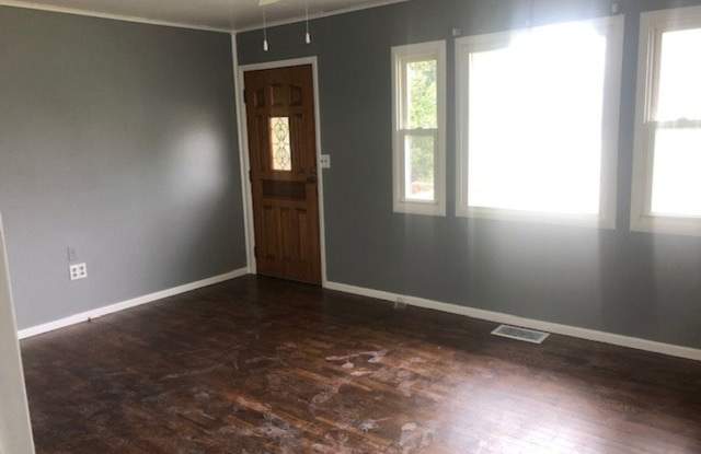 Newly updated 2 bed 1 bath home on Lynwood Ottumwa Gallery 3