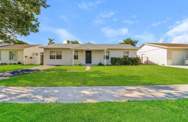 7872 SW 4th Pl photos photos