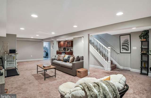 821 MADISON STREET NW photos photos