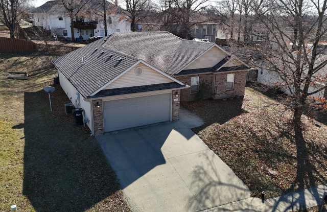 4 Bedrooms and 2 Baths photos photos